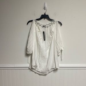 Unique Spectrum White open shoulder Size 3 X long Sleeve Blouse